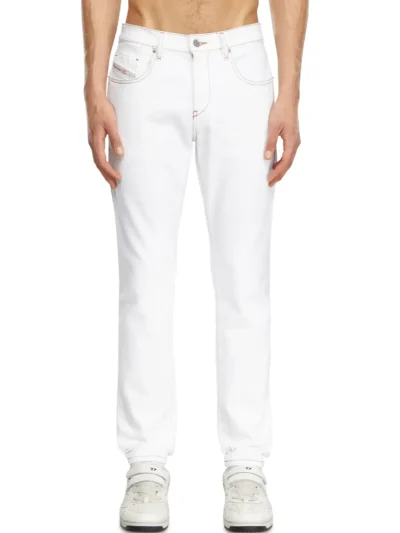 ג׳ינס, צבע לבן, גזרה צרה וישרה